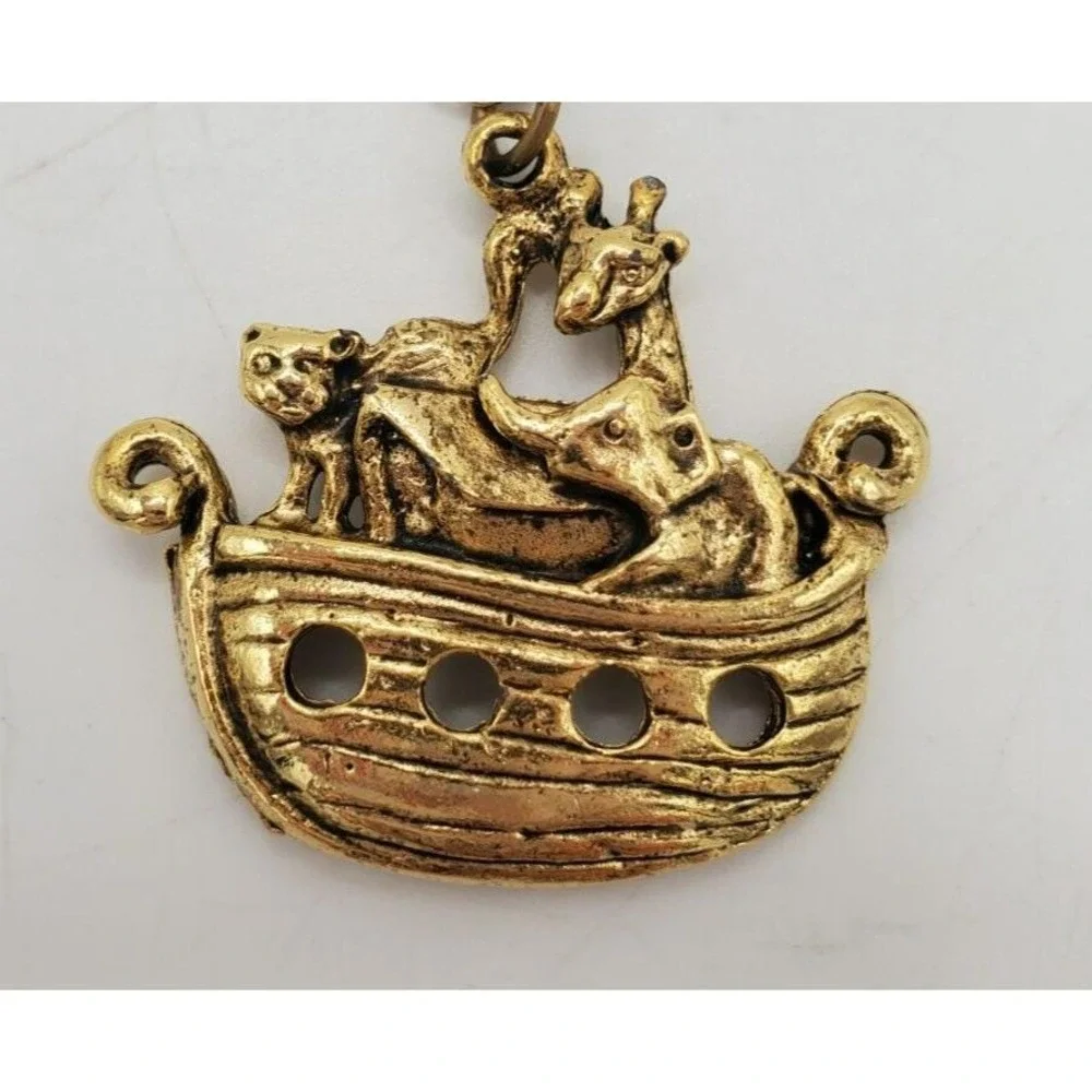 Noahs Ark Gold Religious Necklace (Z-1)